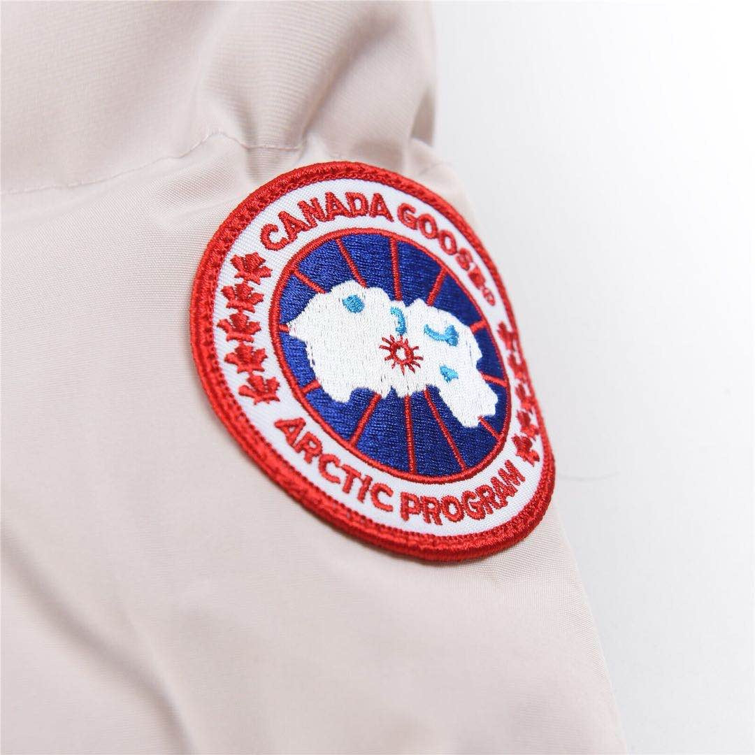 Canada Goose ShelburneWhite Slim Long Winter Parka For Ladies