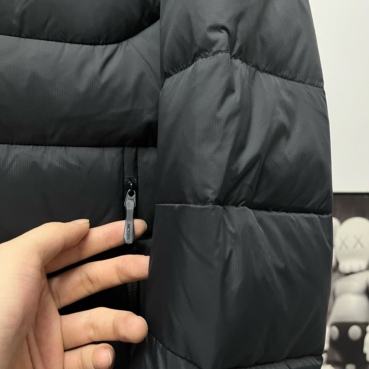 Arc'teryx Hooded Down Jacket | Winter Puffer Jacket Black & Gold
