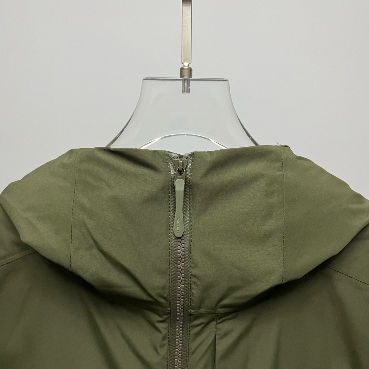 Arc'teryx Hooded Down Jacket | Winter Insulated Jacket Olive Green