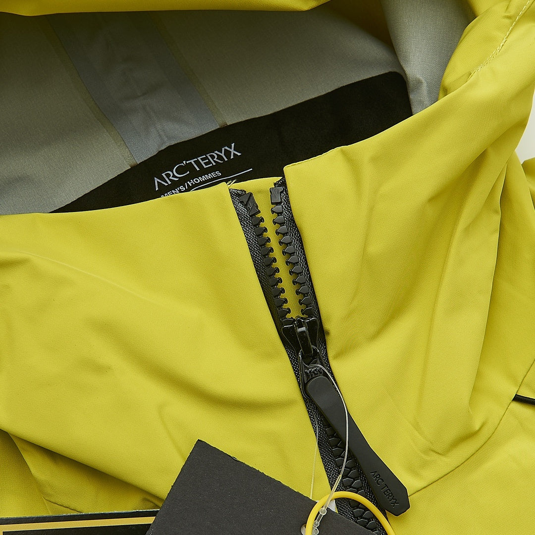Arc'teryx Alpha SV Gen 6 Waterproof Hard Shell Hooded Jacket for Skiing Hiking Outdoor Unisex Sprint